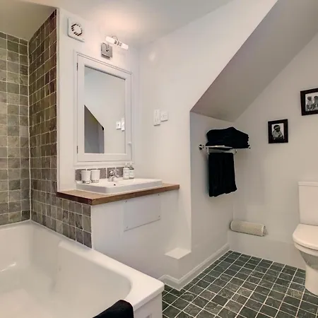 Bed & Breakfast Lowthwaite 4*